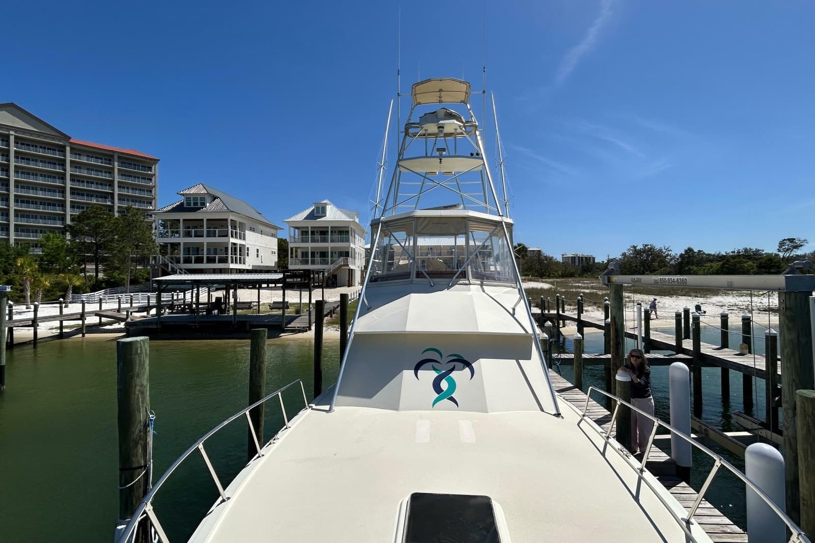 1989 Hatteras 45 Convertible - Photo 12