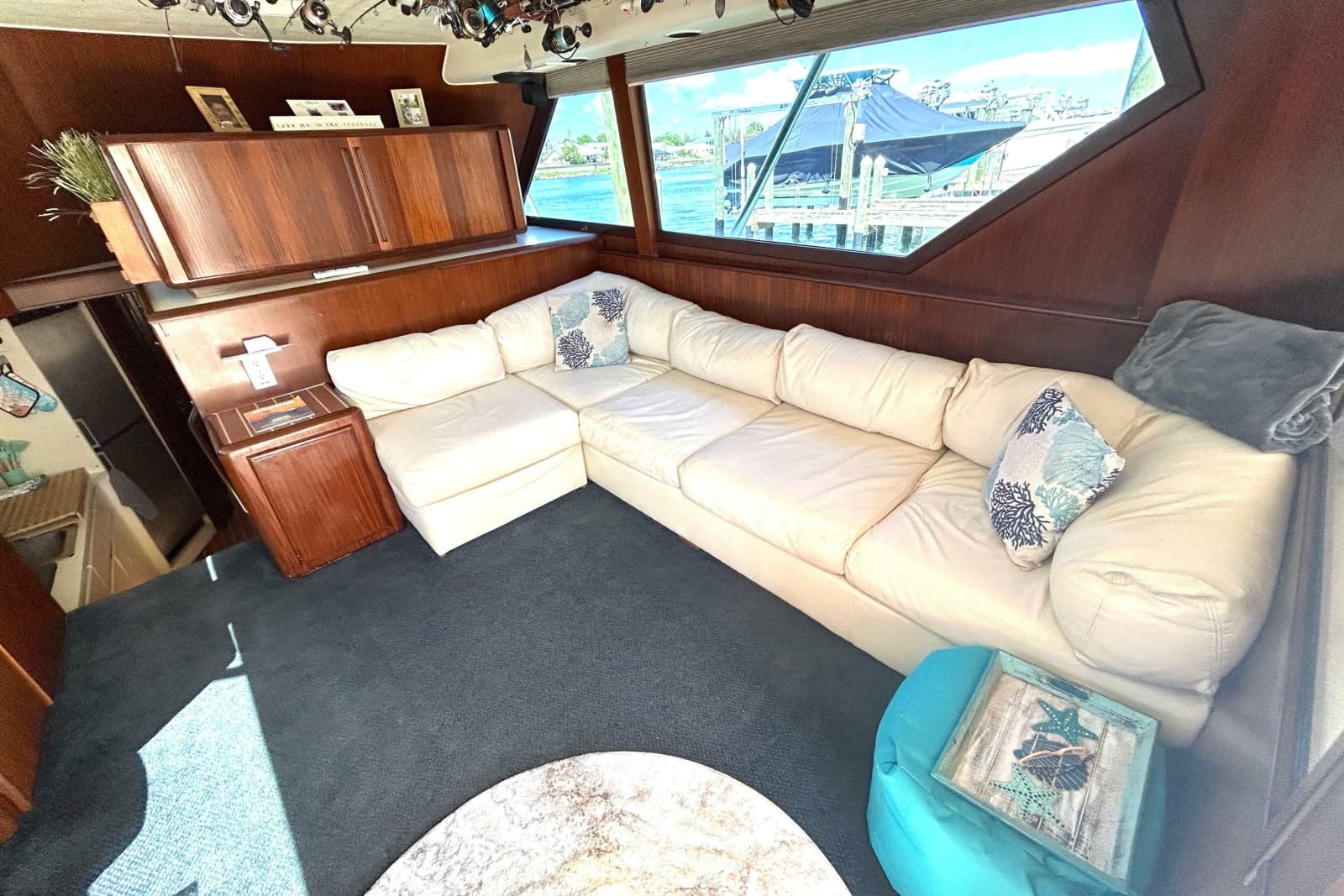 1989 Hatteras 45 Convertible - Photo 20