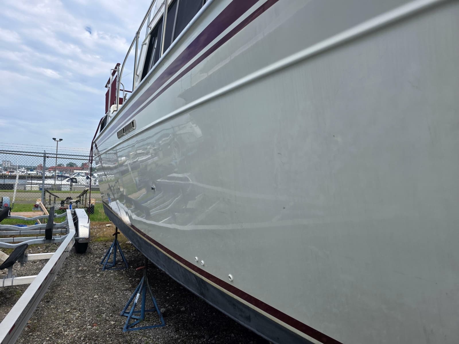 1988 Marinette 37 Motor Yacht - Photo 4