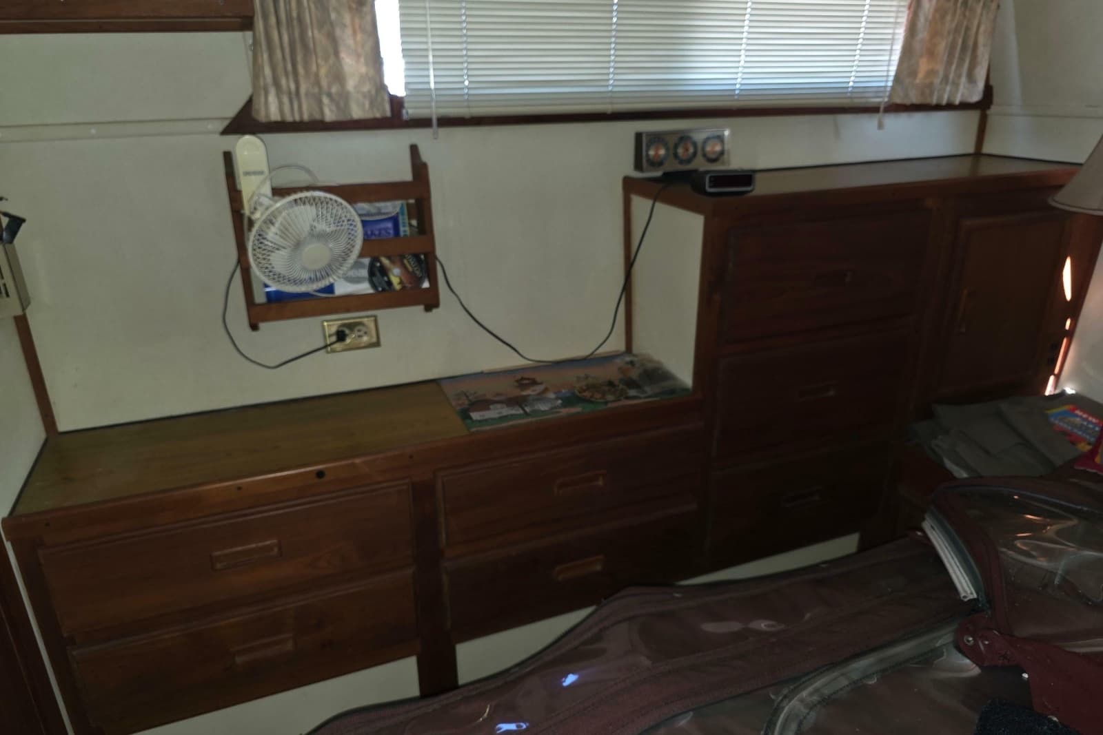 1988 Marinette 37 Motor Yacht - Photo 45