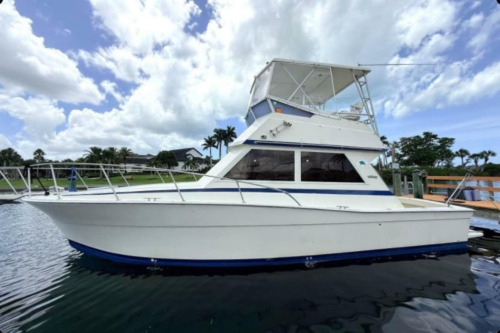1986 Viking 35 Convertible - Photo 2