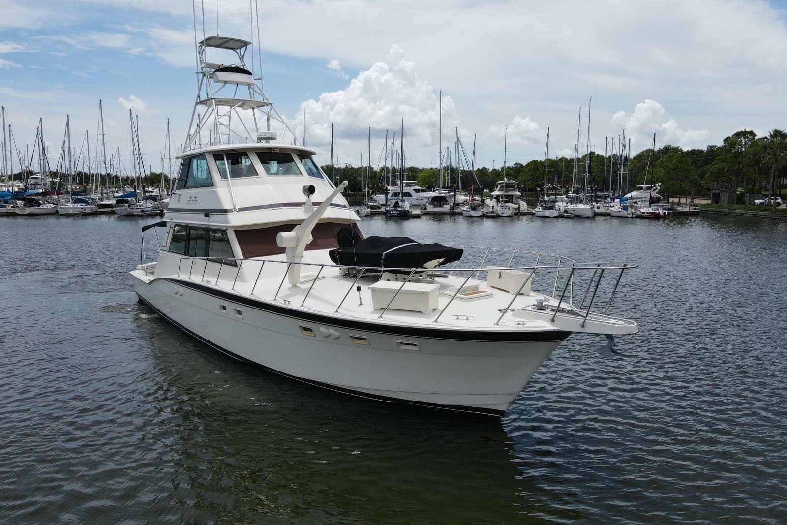 1985 Hatteras 60 Convertible - Photo 11