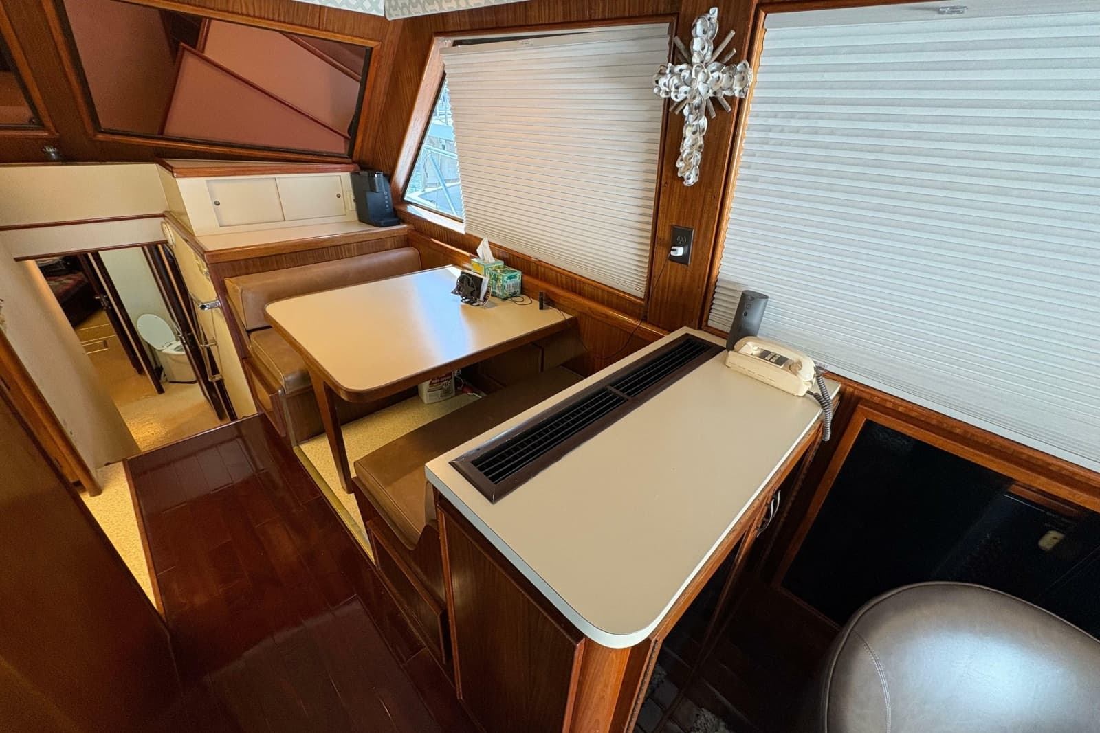 1985 Hatteras 60 Convertible - Photo 80