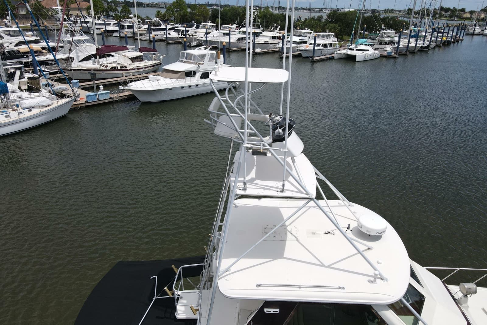1985 Hatteras 60 Convertible - Photo 15
