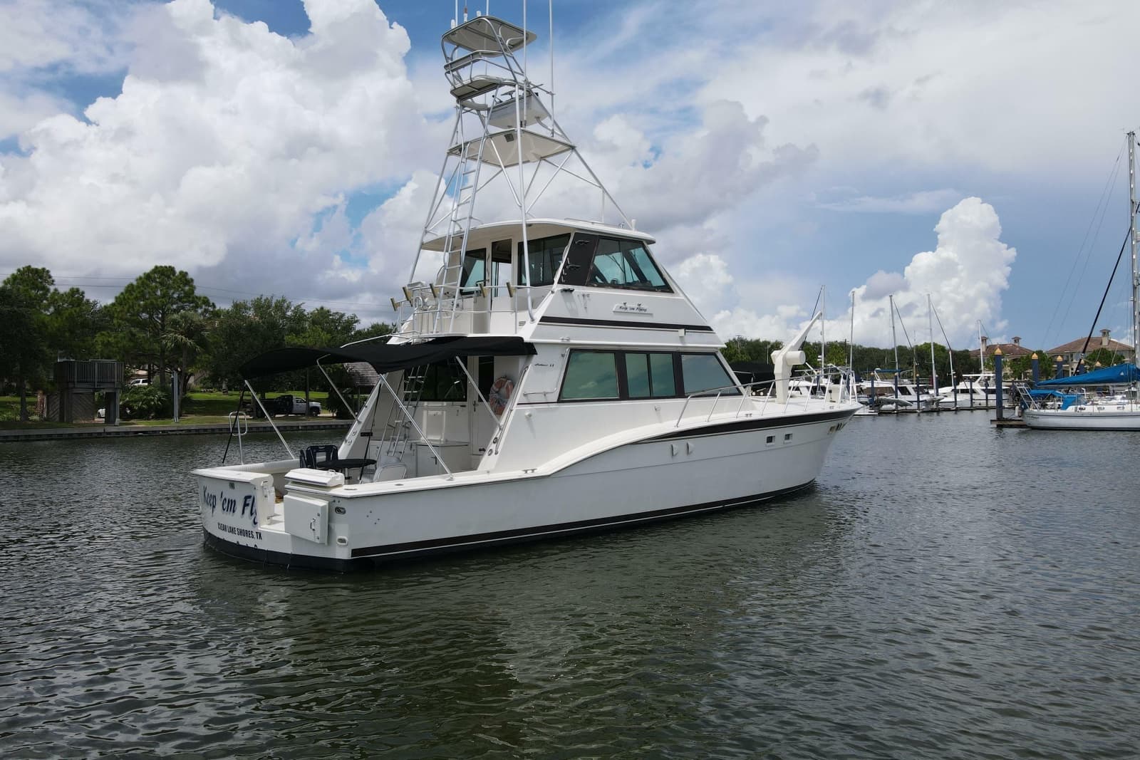 1985 Hatteras 60 Convertible - Photo 8