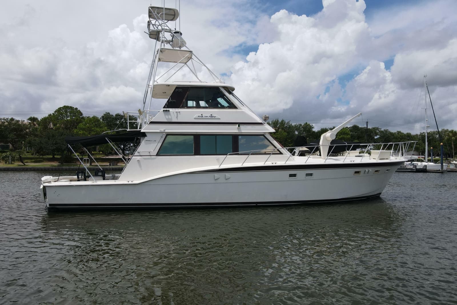 1985 Hatteras 60 Convertible - Photo 9