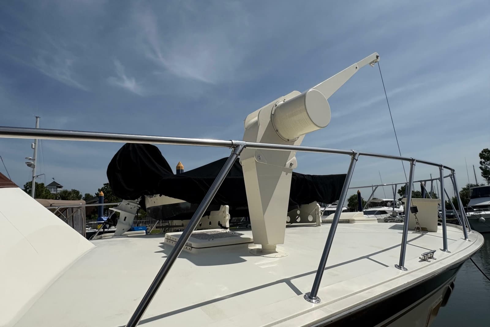 1985 Hatteras 60 Convertible - Photo 24