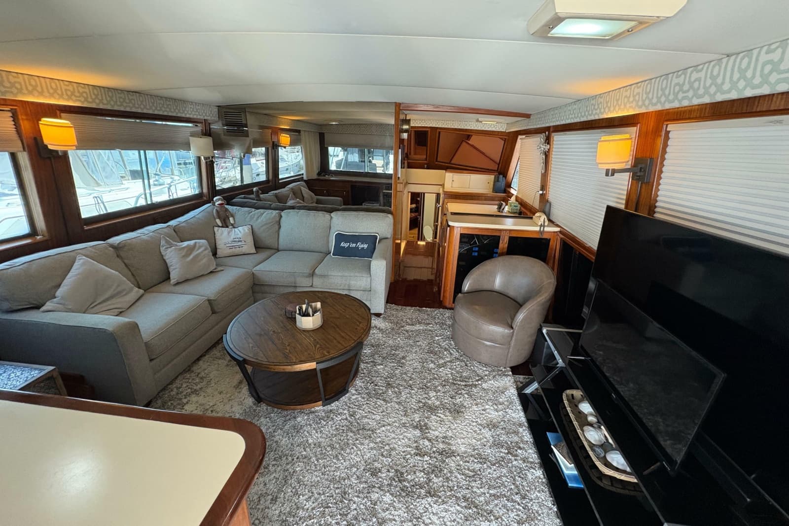 1985 Hatteras 60 Convertible - Photo 78