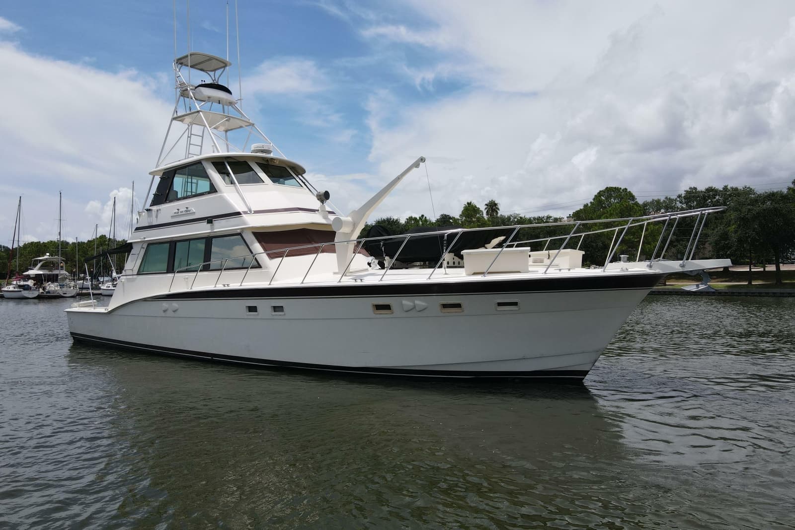 1985 Hatteras 60 Convertible - Photo 14
