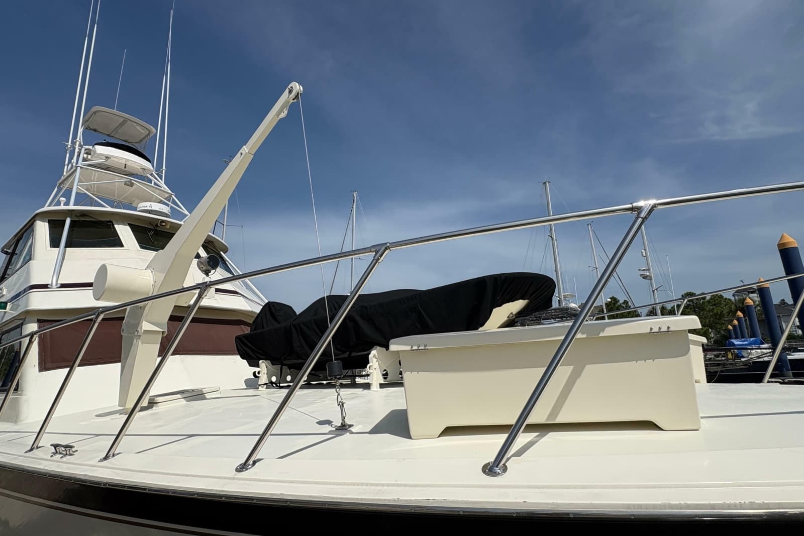 1985 Hatteras 60 Convertible - Photo 23