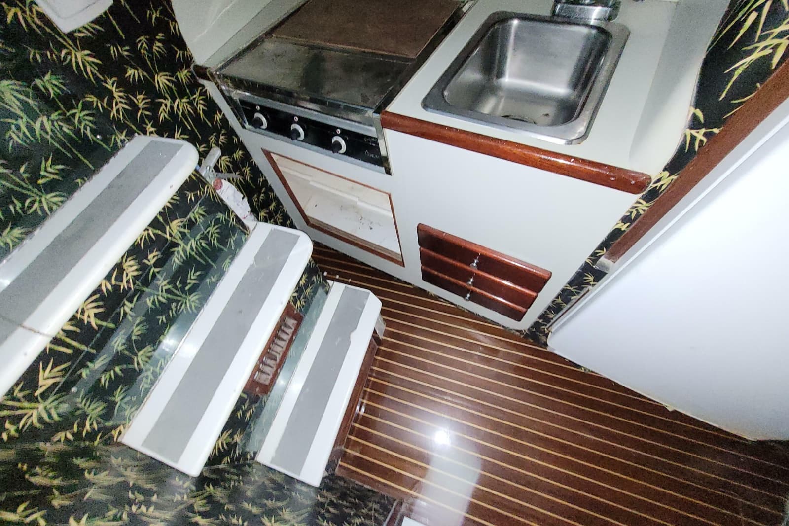 1984 Sunny Briggs 37 Express - Photo 12
