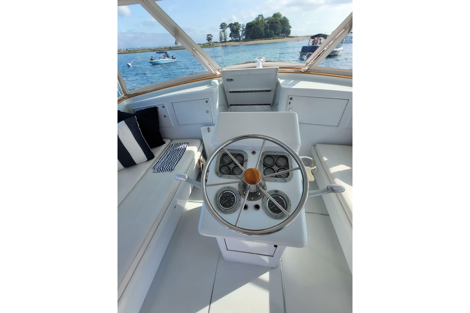 1984 Sunny Briggs 37 Express - Photo 6
