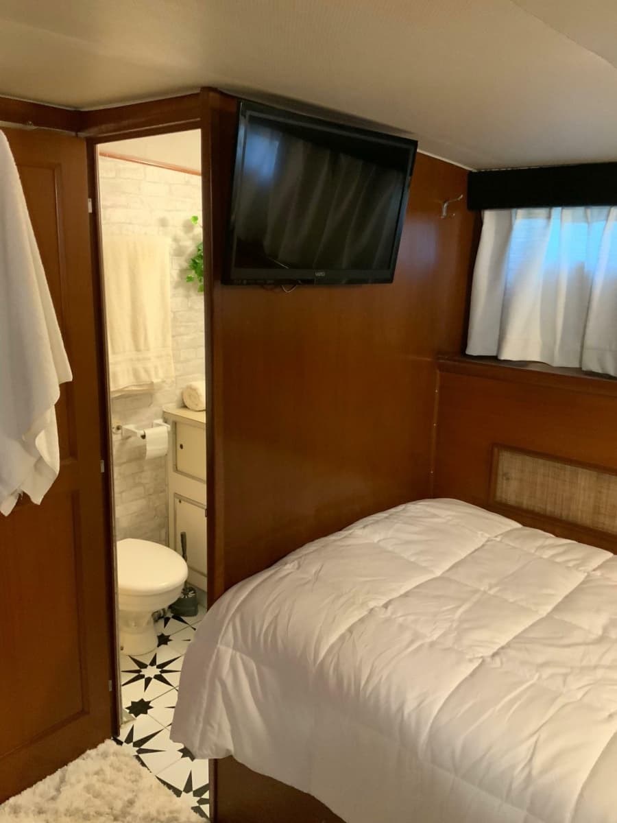 1969 Hatteras 41 Twin Cabin - Photo 53