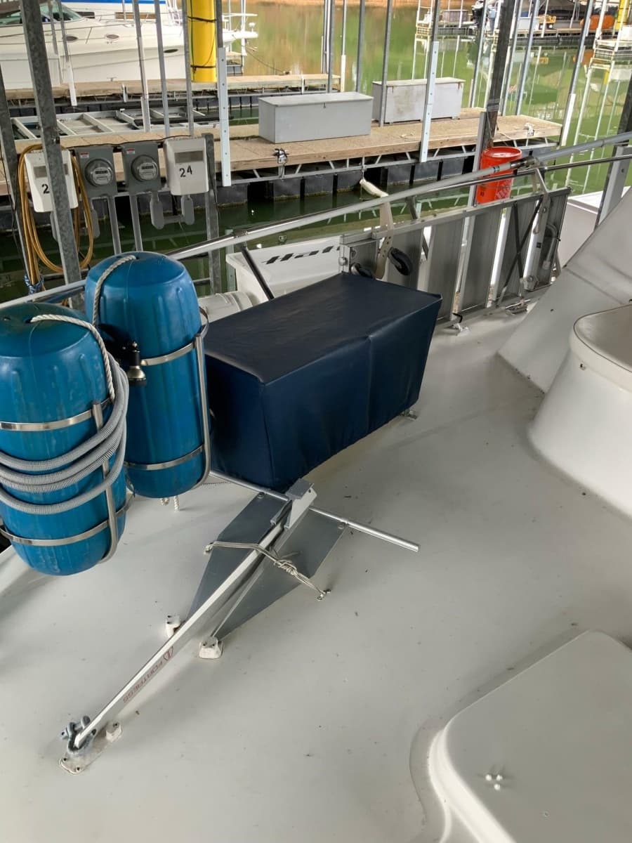 1969 Hatteras 41 Twin Cabin - Photo 15