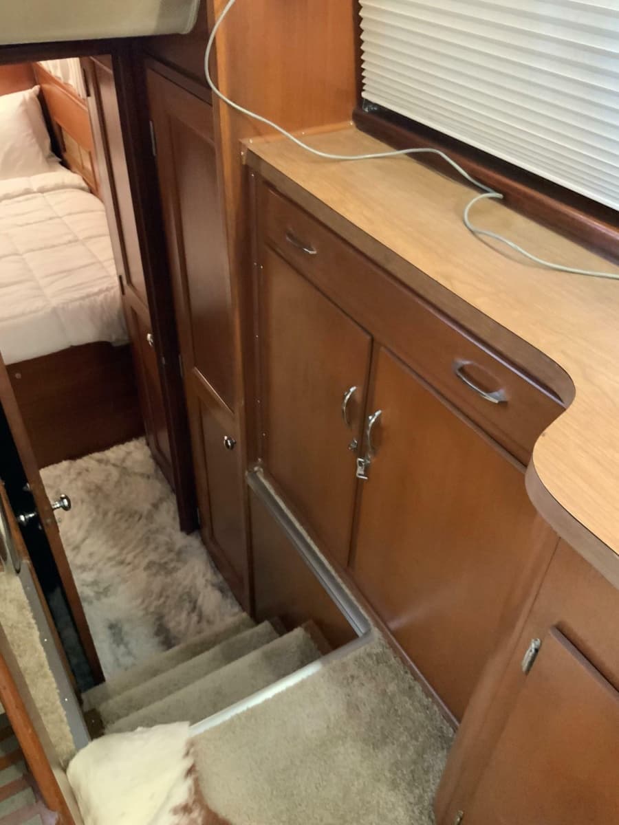 1969 Hatteras 41 Twin Cabin - Photo 46