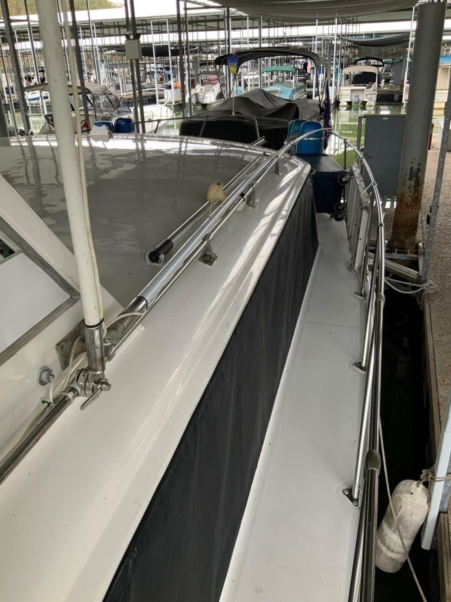 1969 Hatteras 41 Twin Cabin - Photo 8
