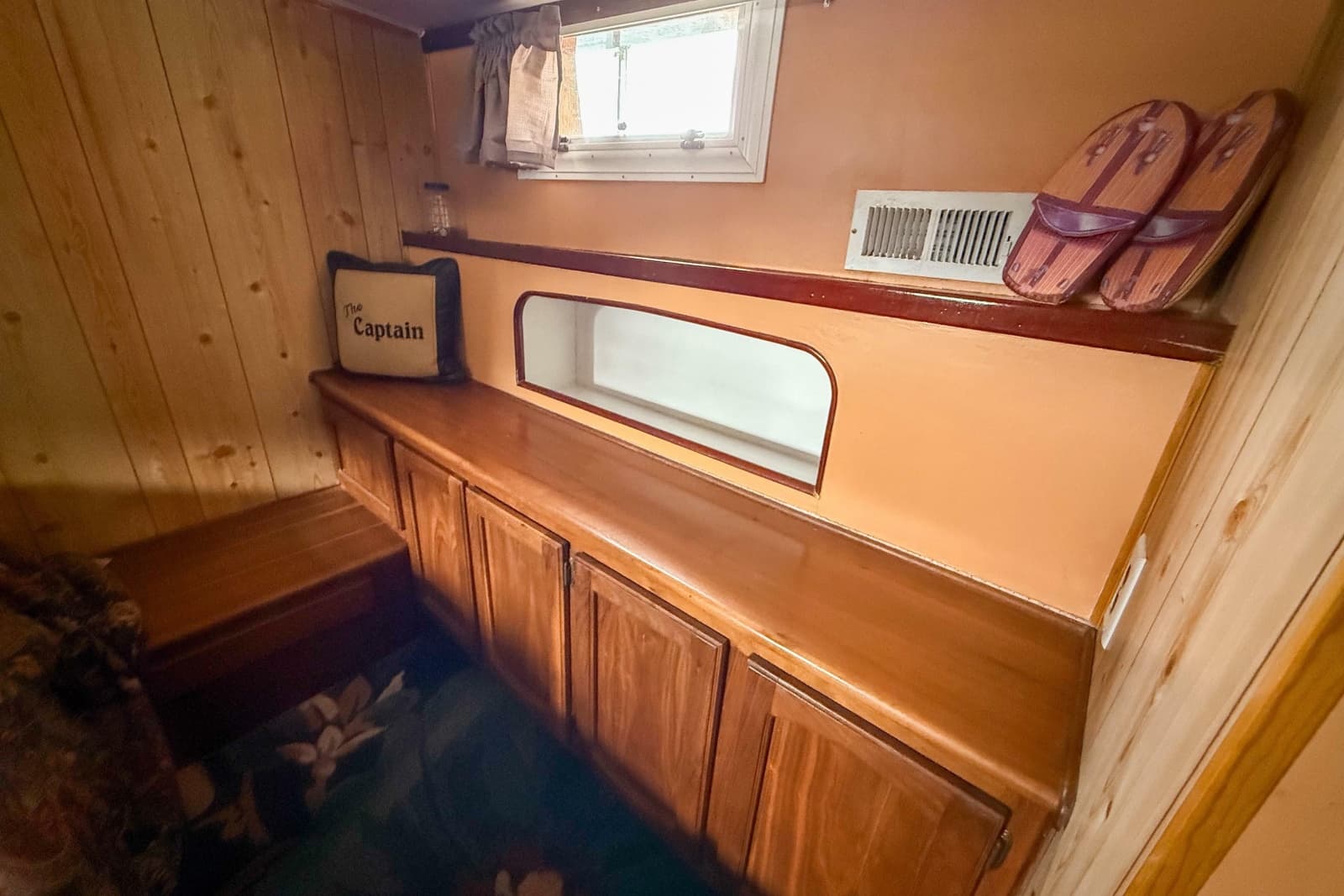 1956 Burger Pilothouse - Photo 40