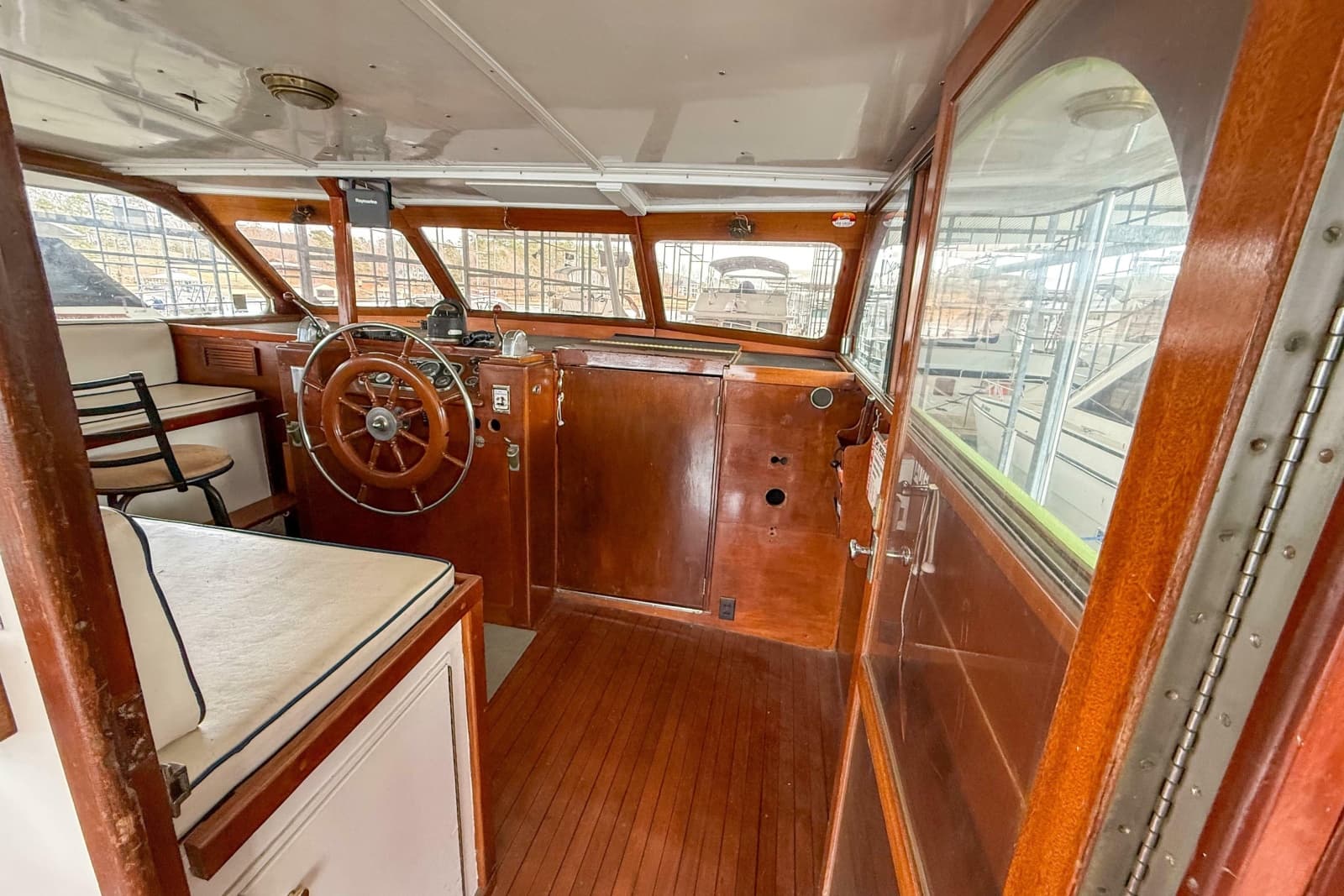 1956 Burger Pilothouse - Photo 24