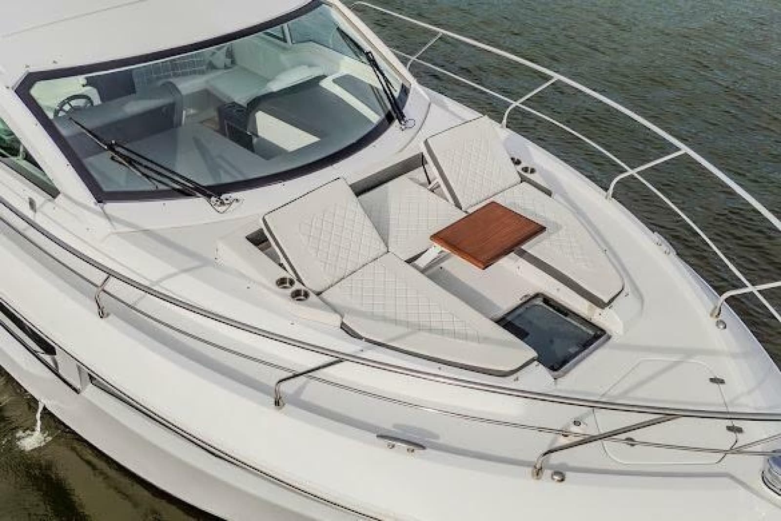 2023 Cruisers Yachts 42 Cantius - Photo 11