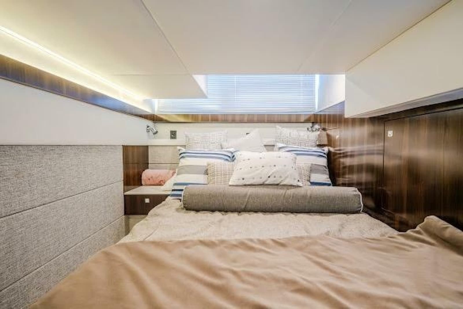 2023 Cruisers Yachts 42 Cantius - Photo 54