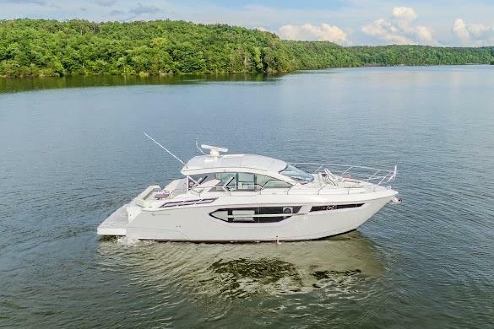 2023 Cruisers Yachts 42 Cantius - Photo 13