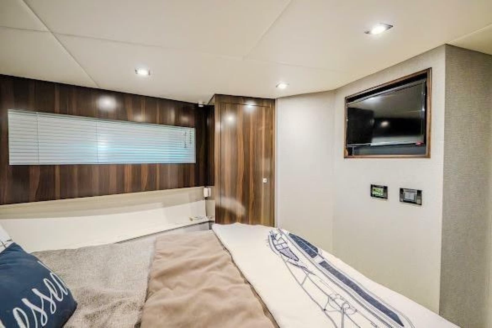 2023 Cruisers Yachts 42 Cantius - Photo 50