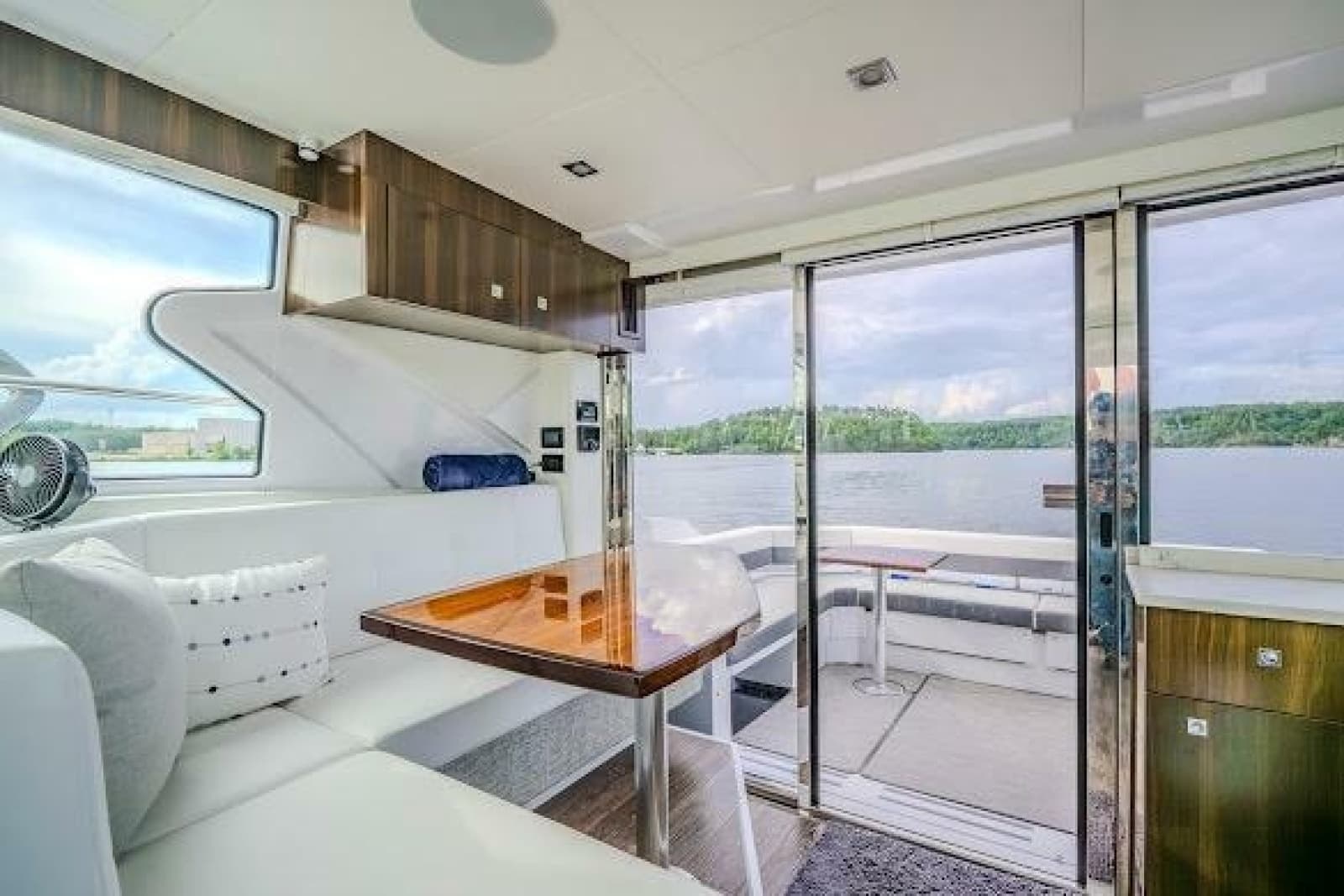 2023 Cruisers Yachts 42 Cantius - Photo 42