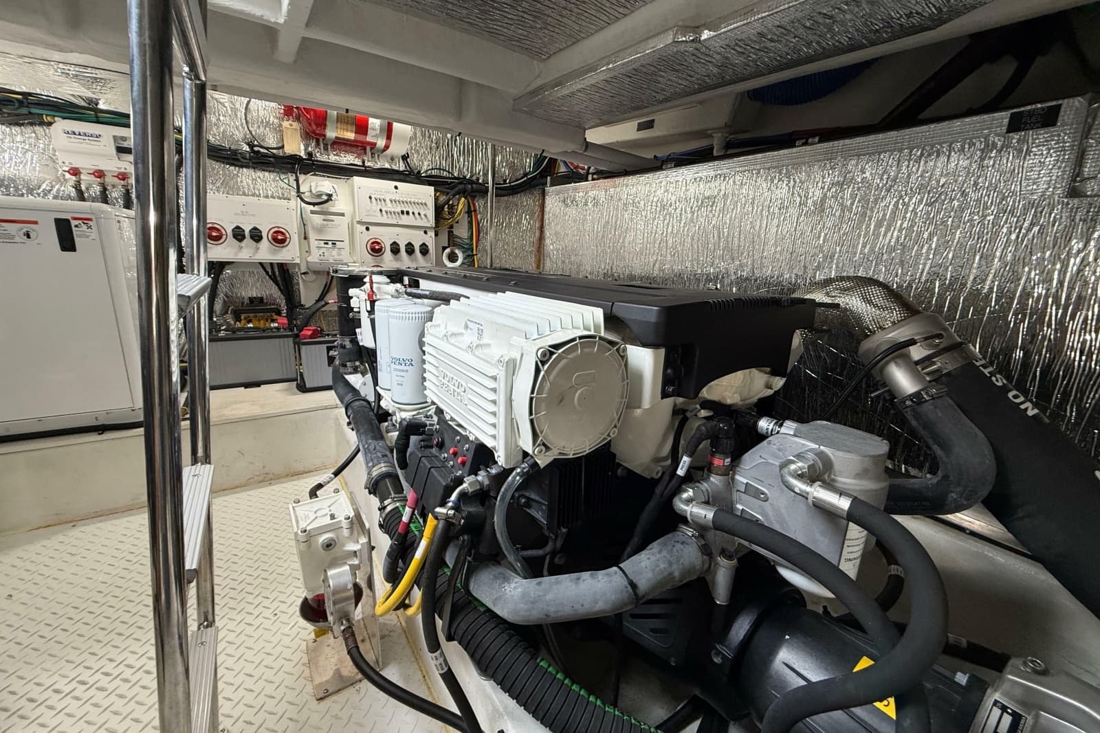 2023 Cruisers Yachts 42 Cantius - Photo 58