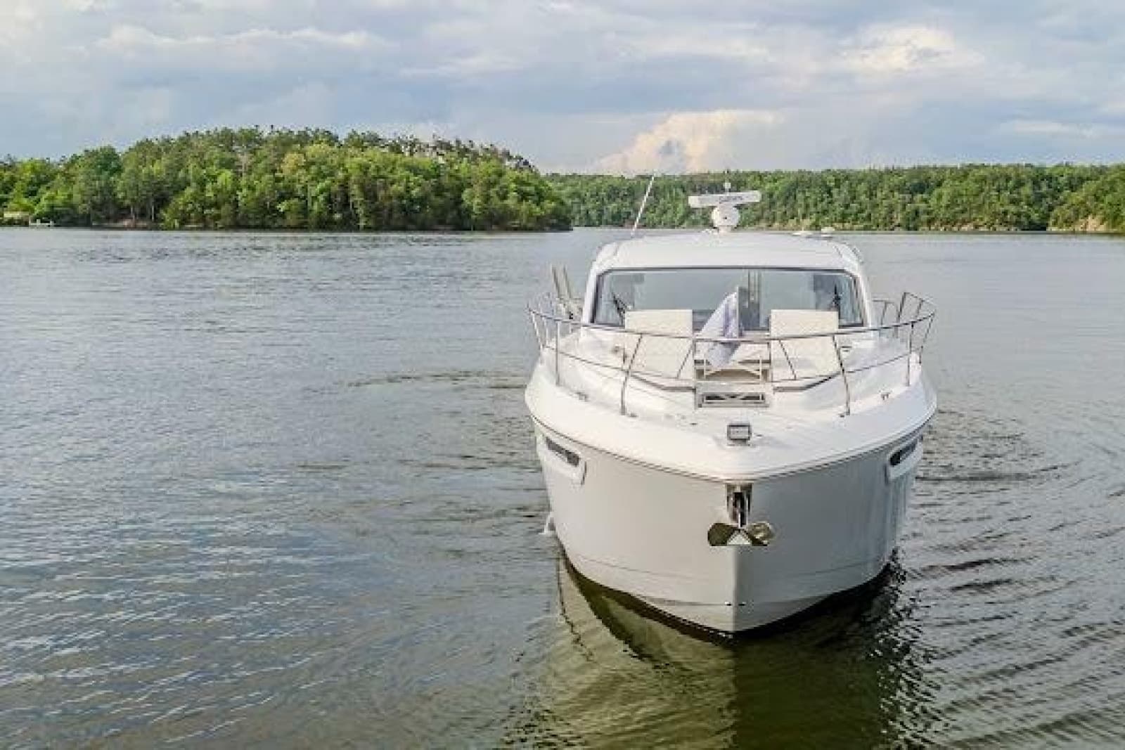 2023 Cruisers Yachts 42 Cantius - Photo 3