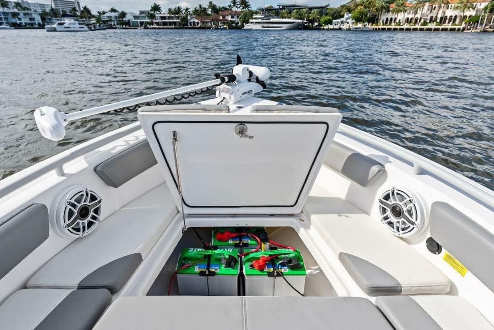 2023 Everglades 243 Center Console - Photo 25