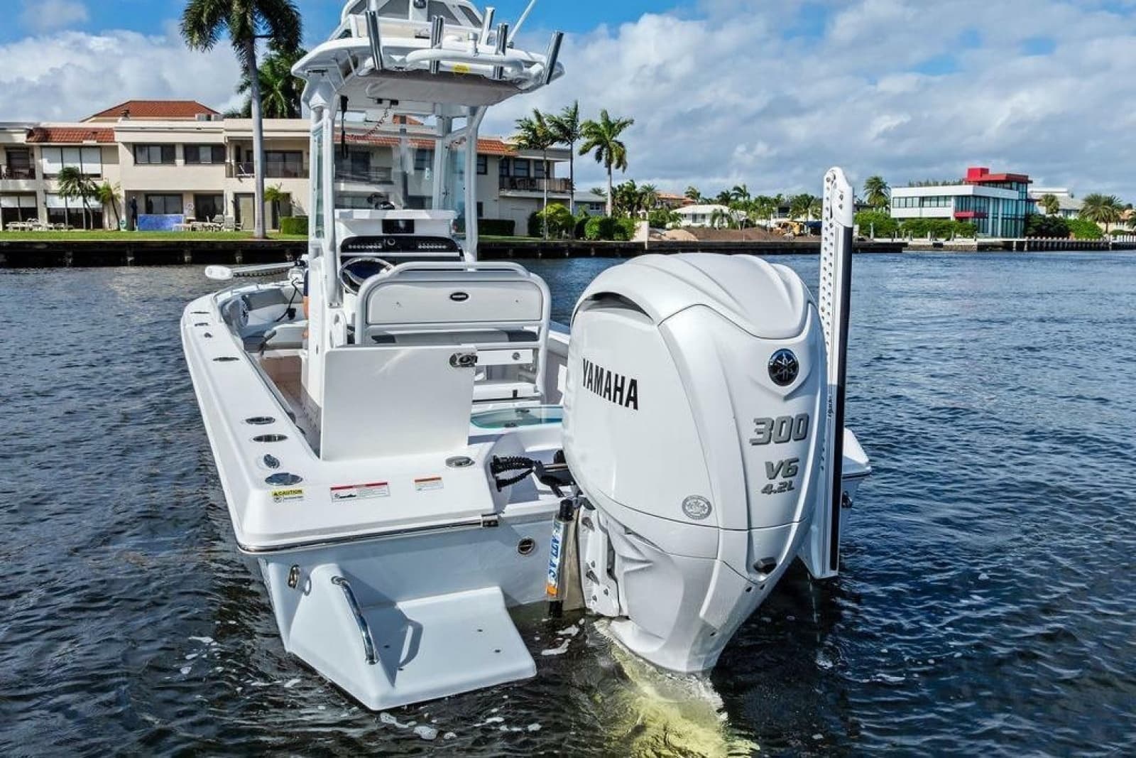 2023 Everglades 243 Center Console - Photo 9