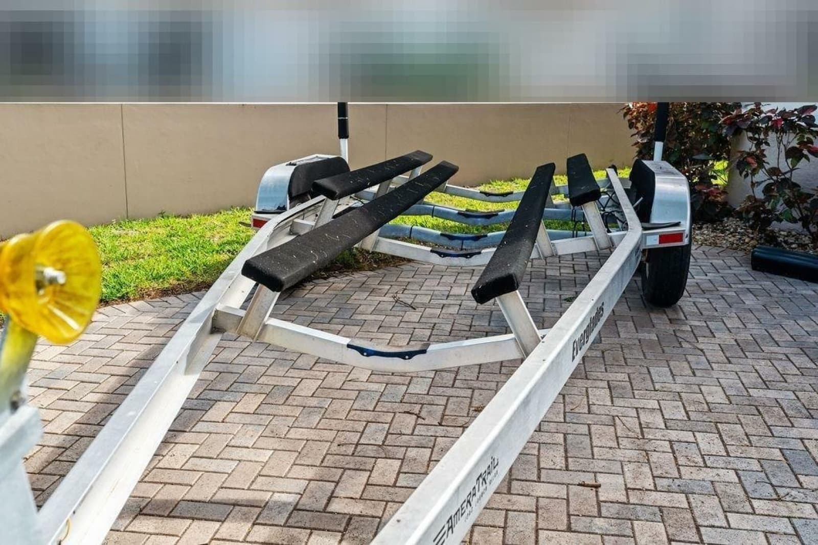 2023 Everglades 243 Center Console - Photo 36
