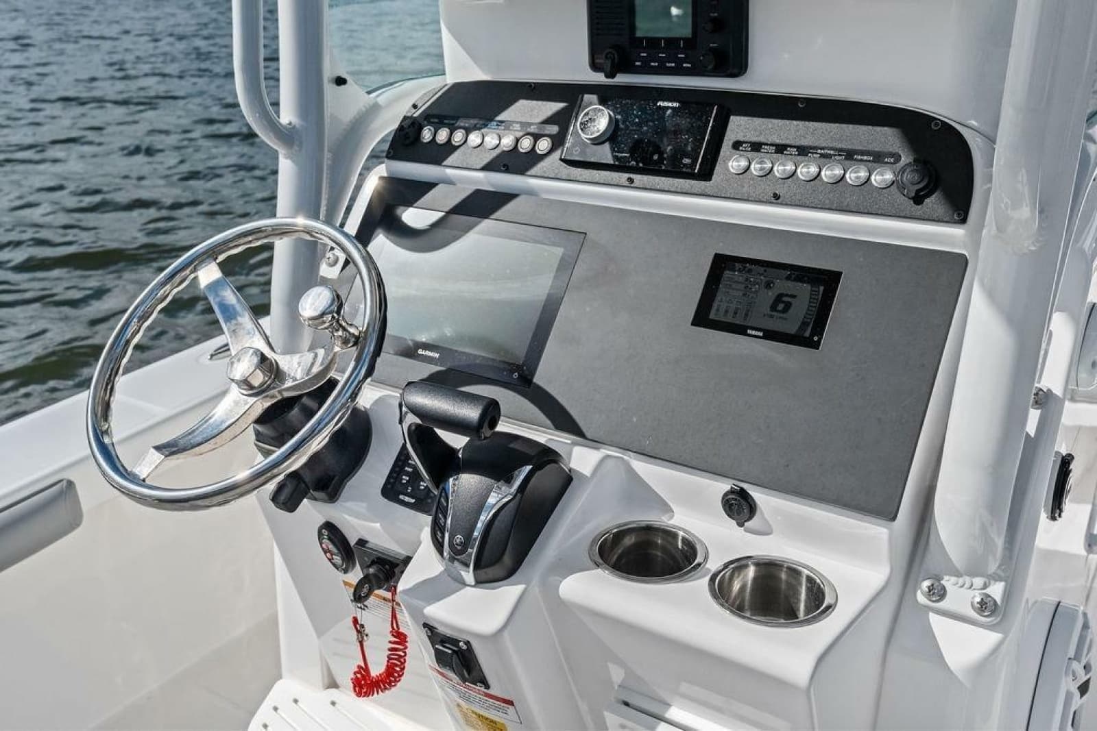 2023 Everglades 243 Center Console - Photo 29