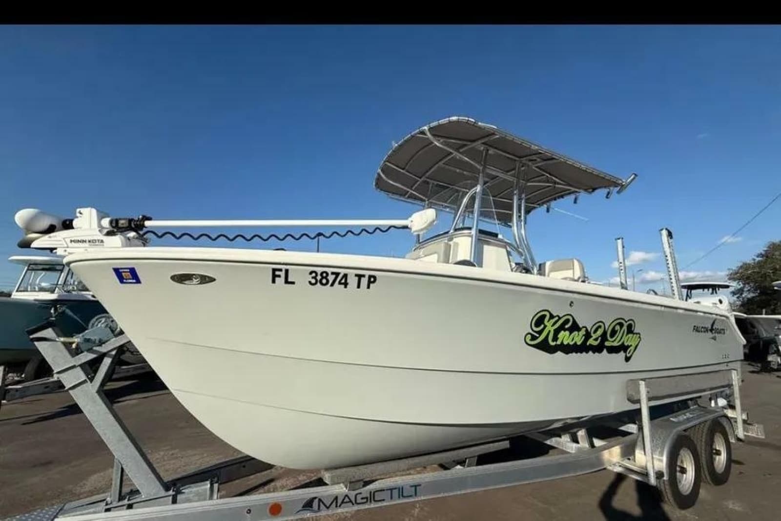 2023 Falcon Boats F22 - Photo 2