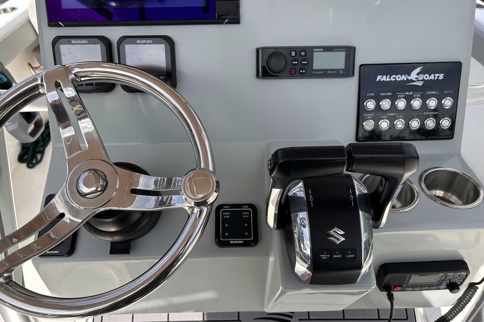 2023 Falcon Boats F22 - Photo 8