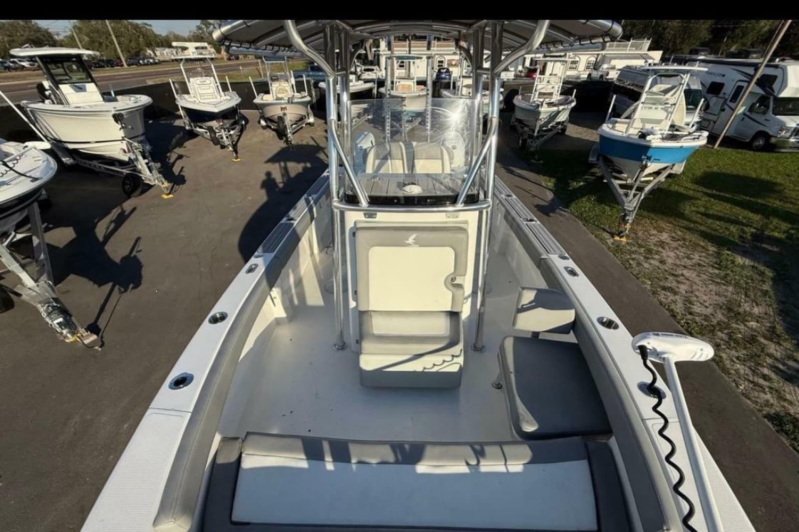 2023 Falcon Boats F22 - Photo 5