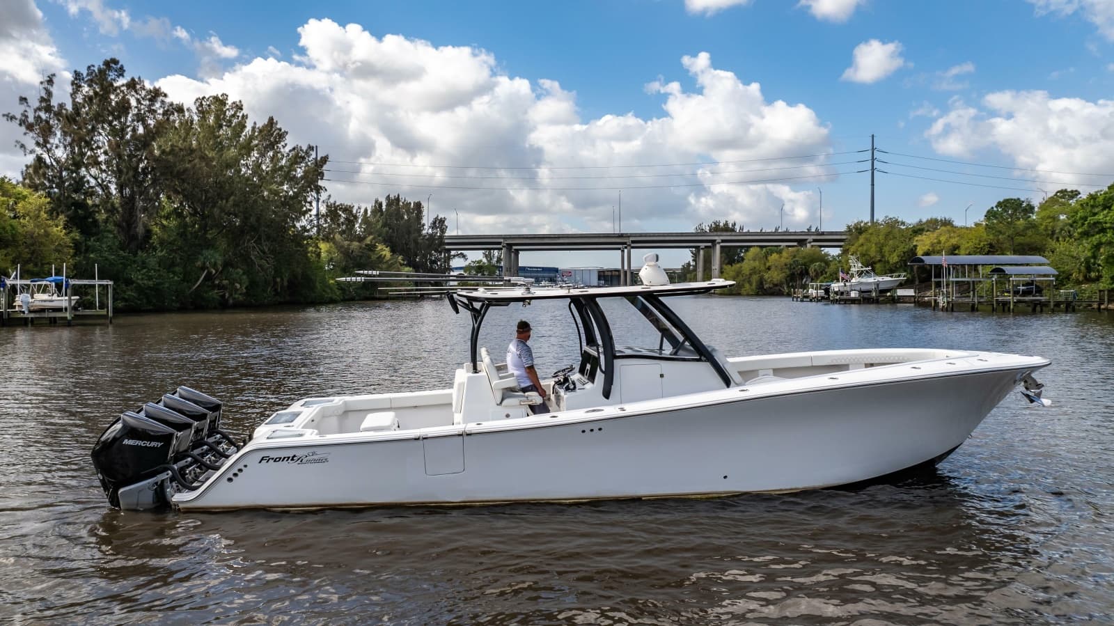 2023 Front Runner 39 Center Console - Photo 22