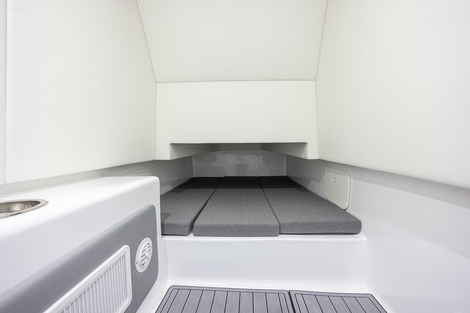 2023 Front Runner 39 Center Console - Photo 25