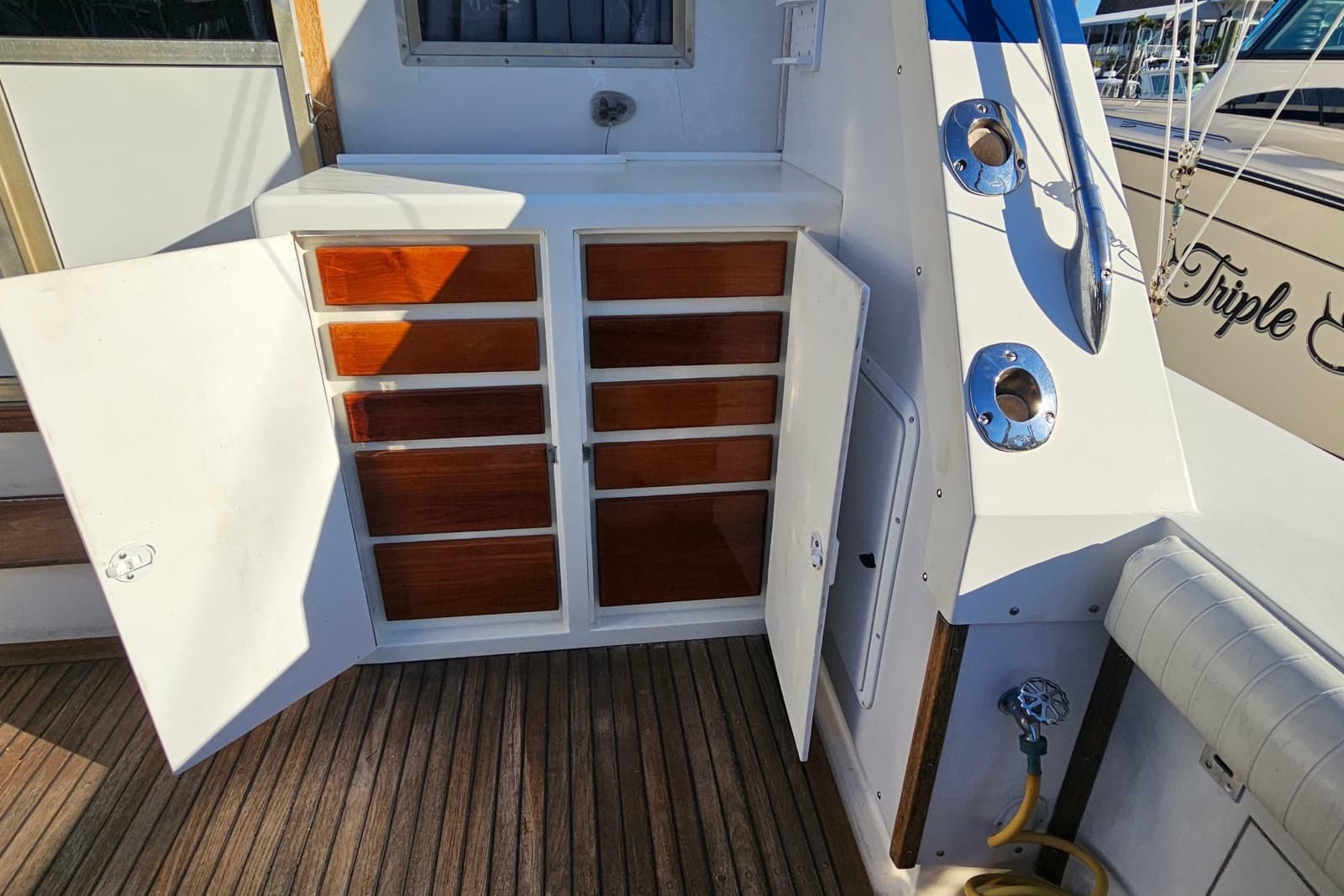 1980 Bertram 42 Convertible - Photo 20
