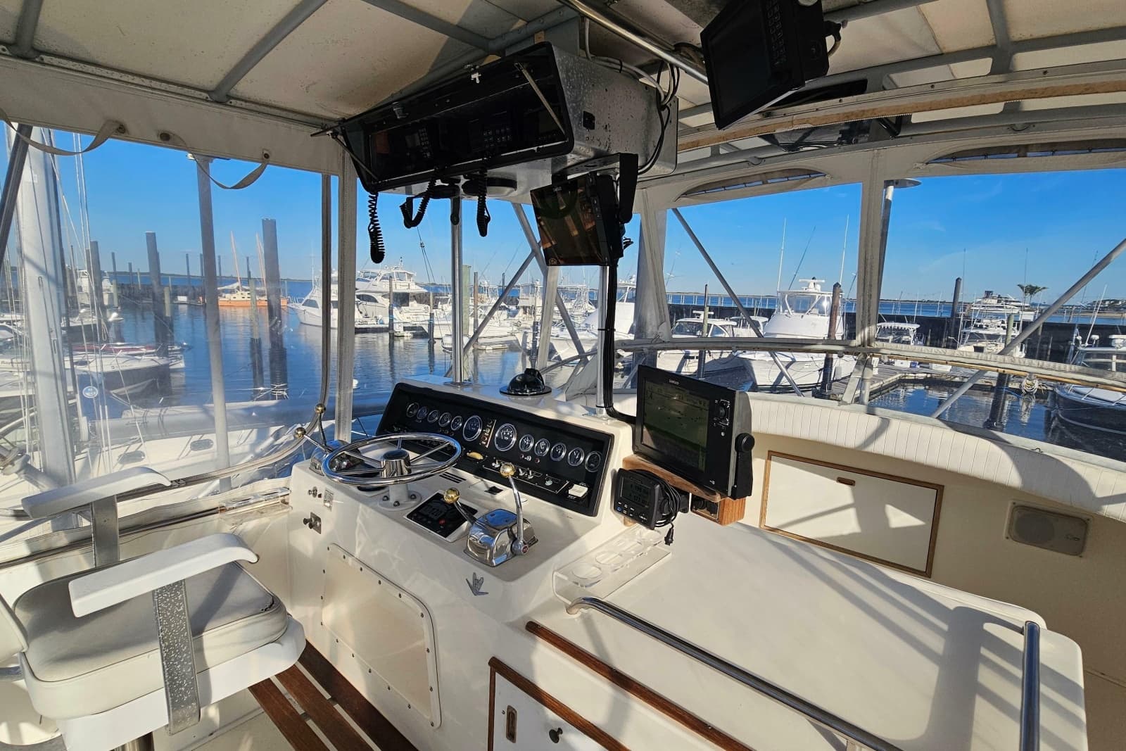 1980 Bertram 42 Convertible - Photo 32