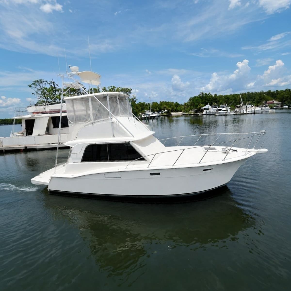 1975 Hatteras 36 Convertible - Photo 1