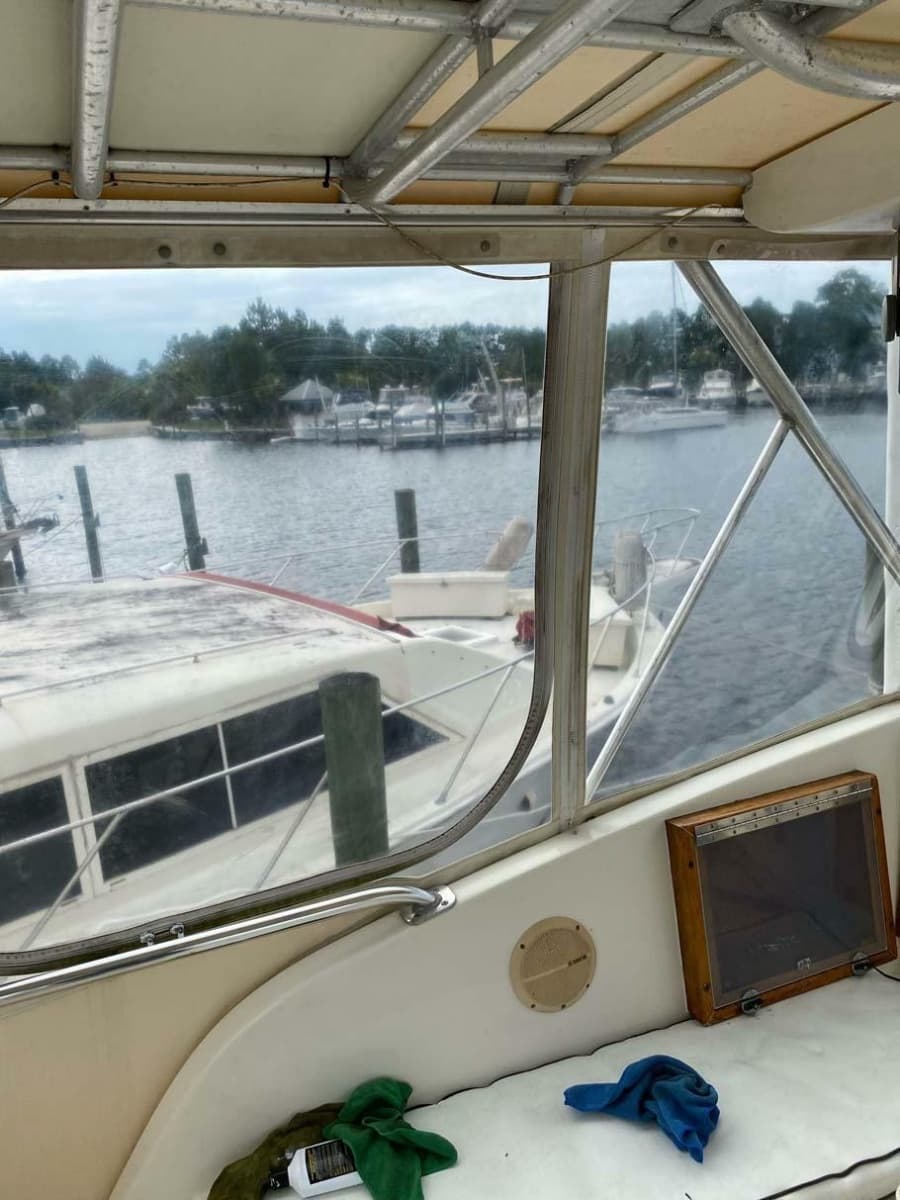 1975 Hatteras 36 Convertible - Photo 39