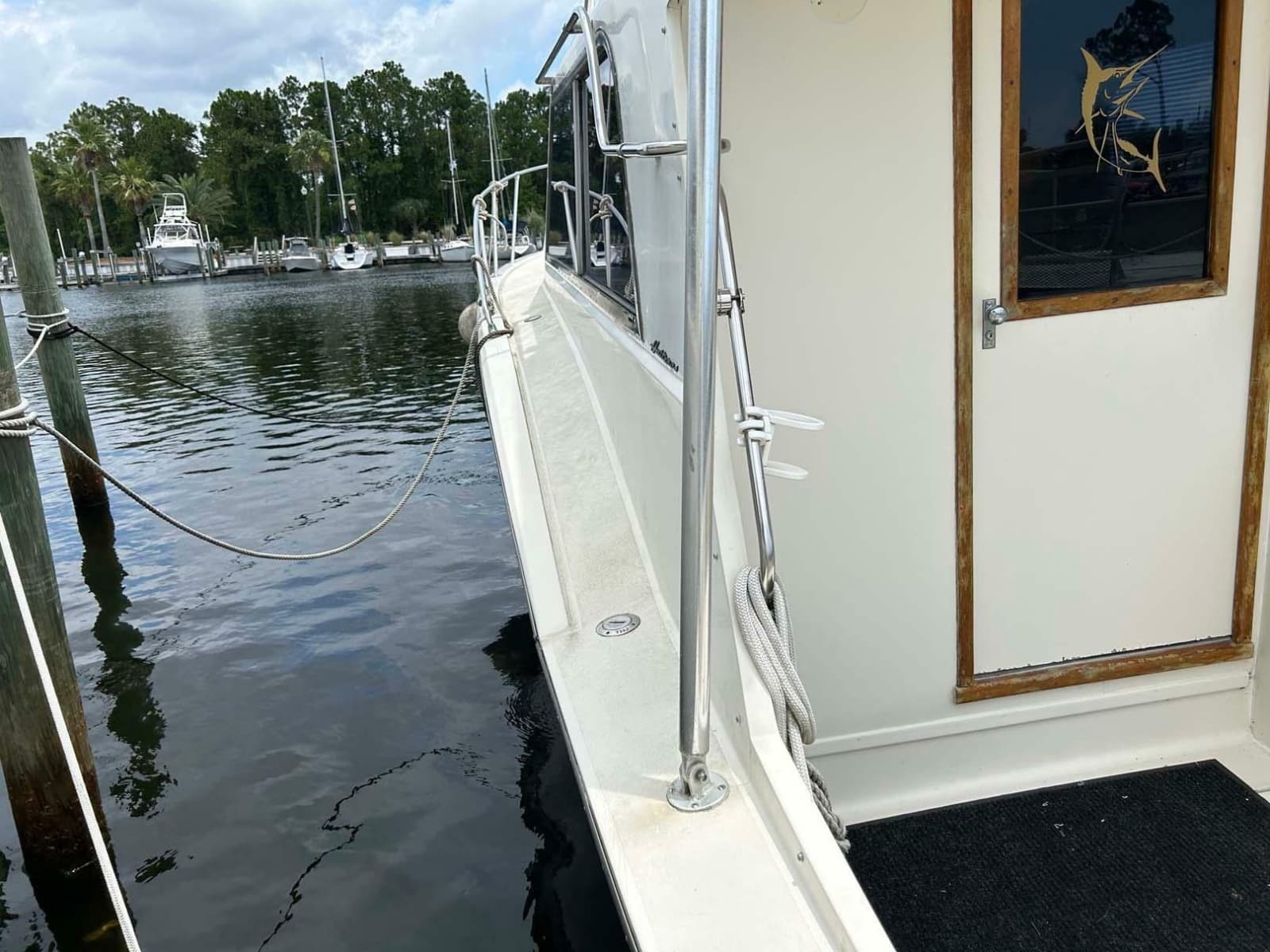 1975 Hatteras 36 Convertible - Photo 33