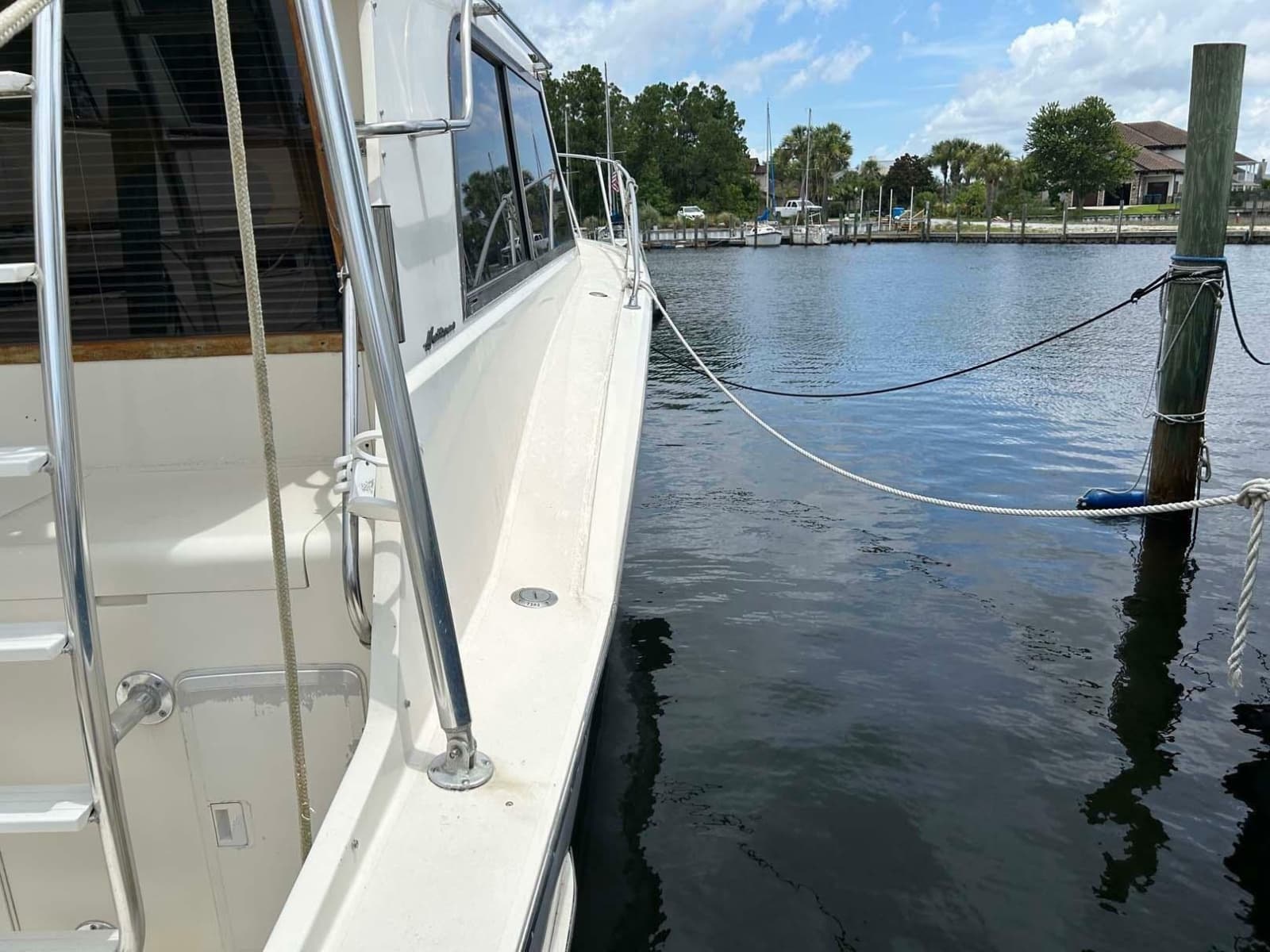 1975 Hatteras 36 Convertible - Photo 34