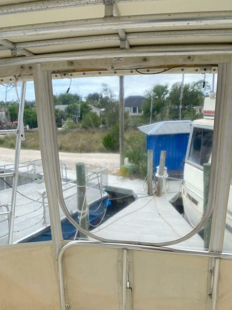 1975 Hatteras 36 Convertible - Photo 40