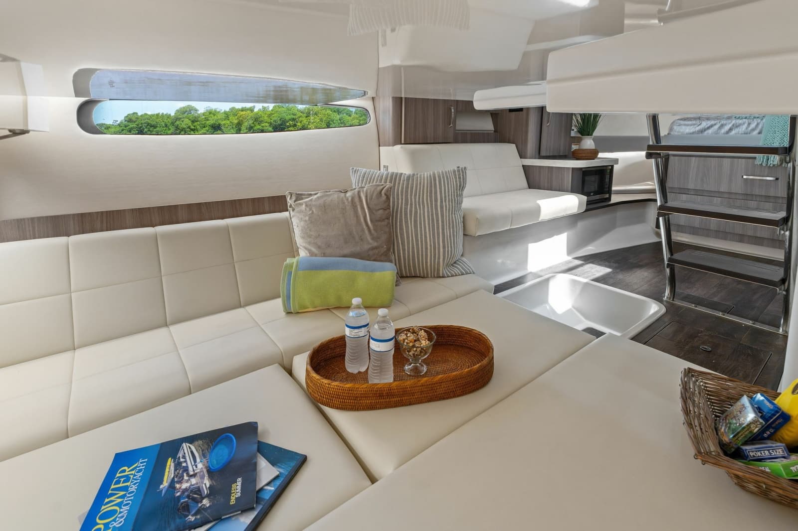 2022 Regal 36 XO - Photo 30