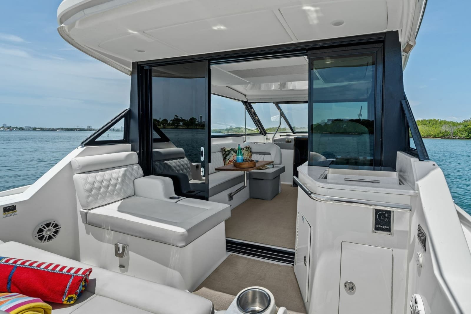 2022 Regal 36 XO - Photo 6