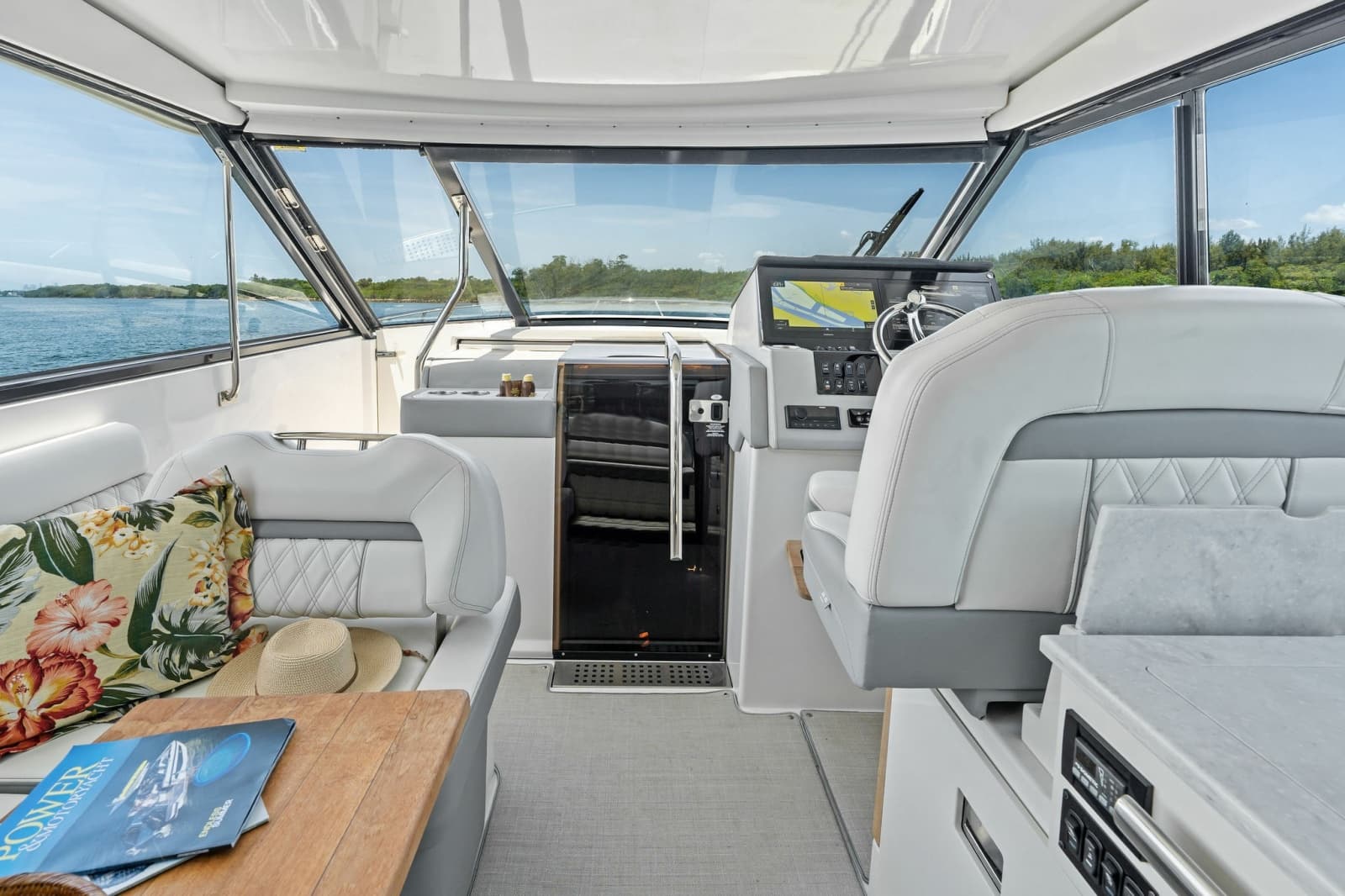 2022 Regal 36 XO - Photo 20