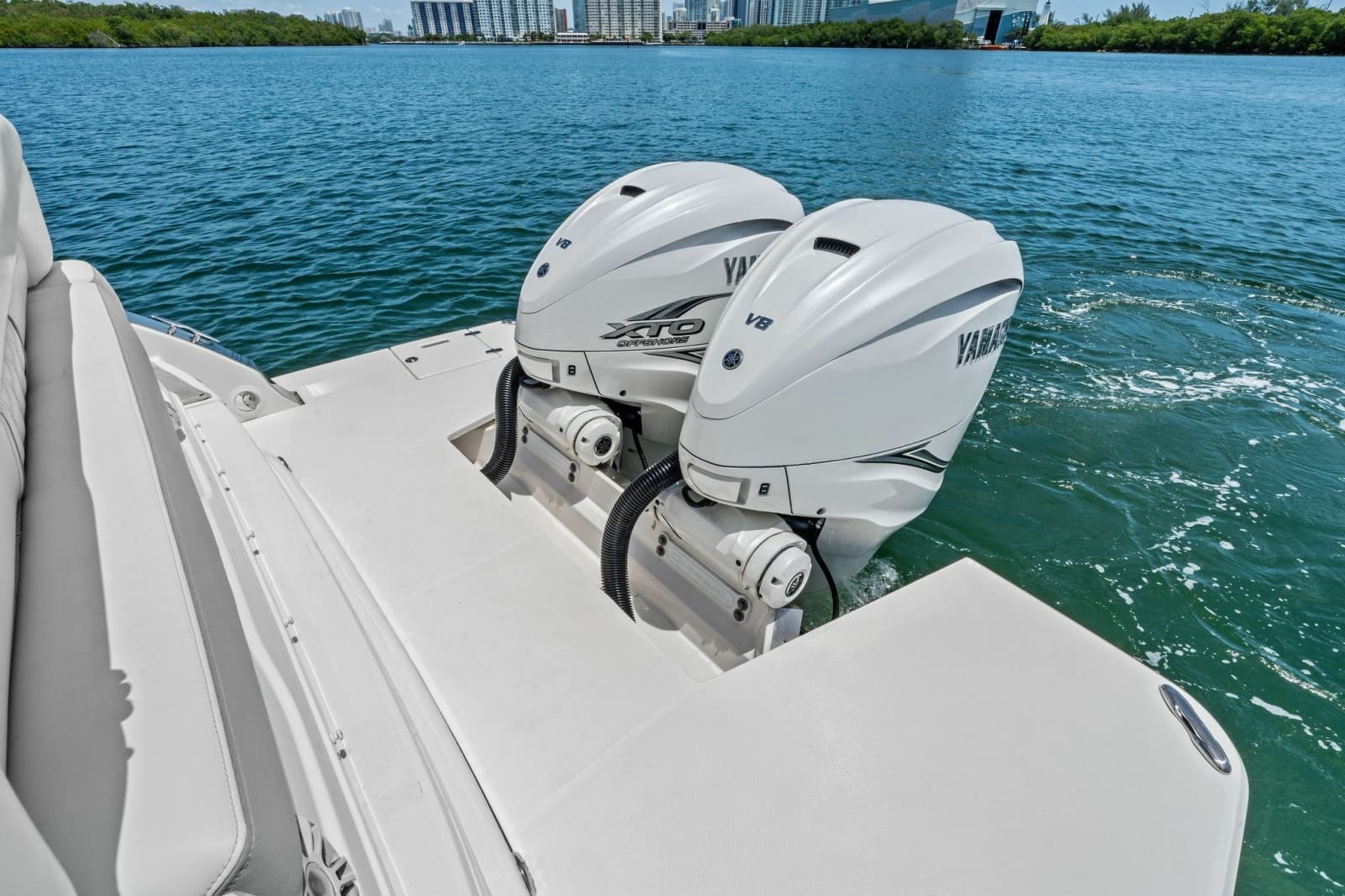 2022 Regal 36 XO - Photo 11