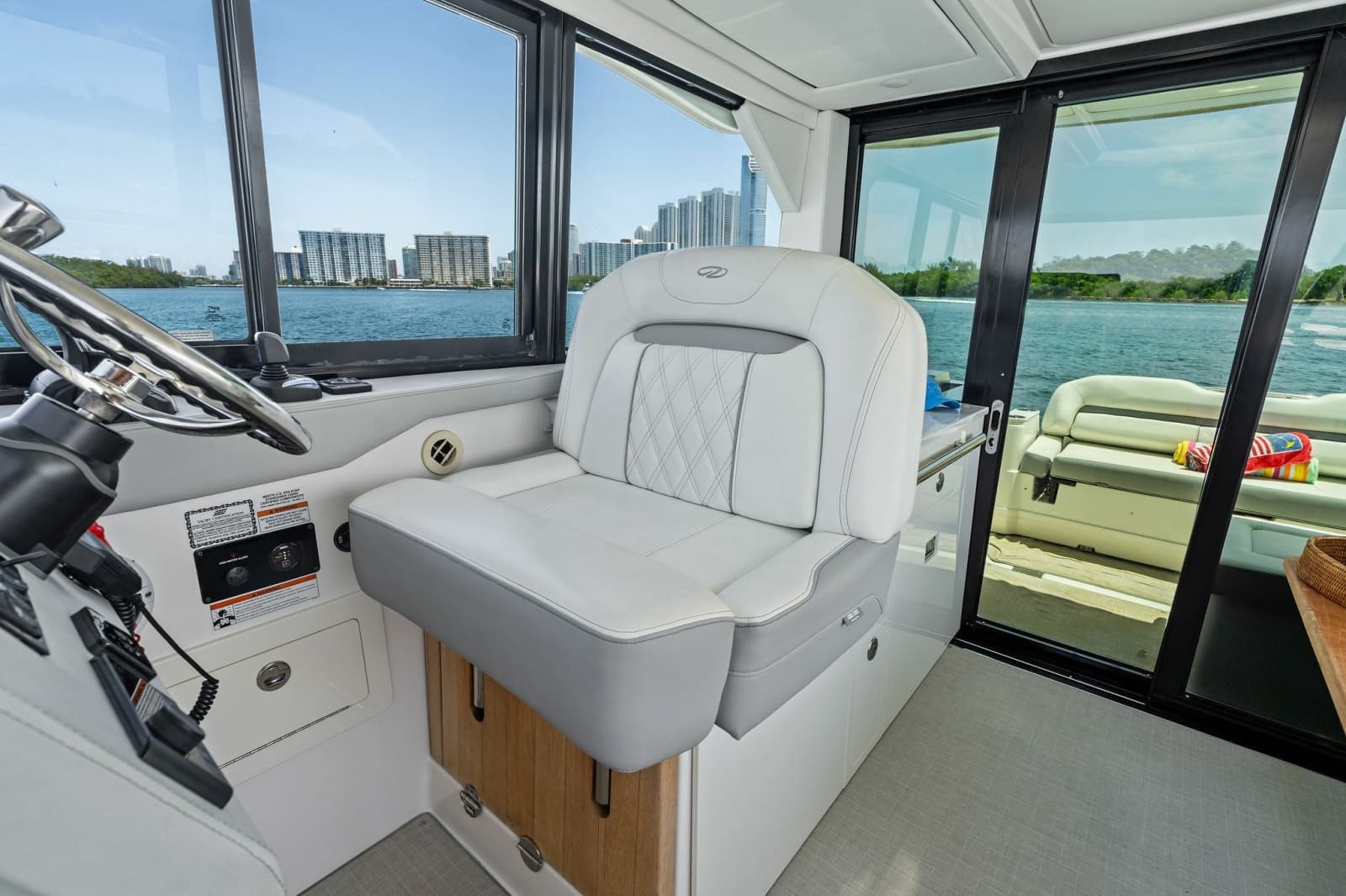 2022 Regal 36 XO - Photo 28